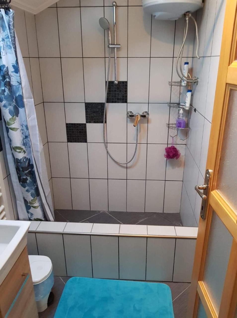 יאיצי Vinac Guest House מראה חיצוני תמונה