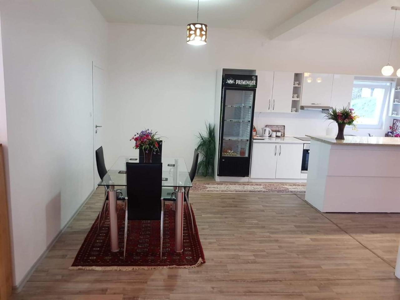 יאיצי Vinac Guest House מראה חיצוני תמונה